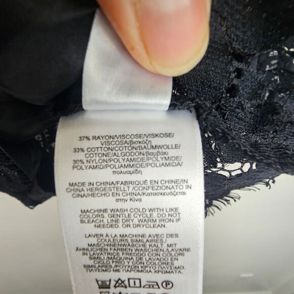 Brooks Brothers Red Fleece Womens Floral Lace Blouse Size 6 Preppy Bell Sleeve - Picture 7 of 9